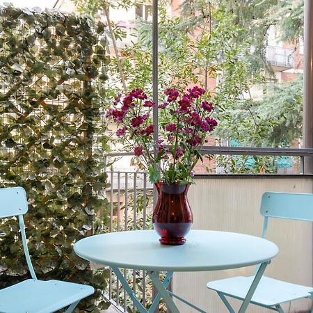 Giardini Margherita Monolocale Con Balcone Bologna Kültér fotó